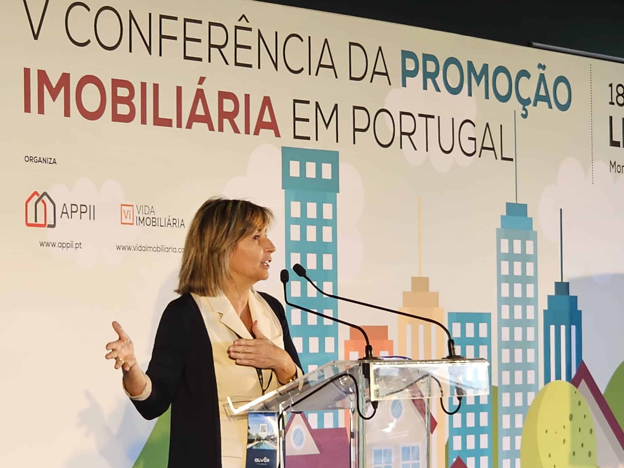 Carolina Roca, presidenta de ASPRIMA, presenta en Lisboa los proyectos LandCam y Trinity