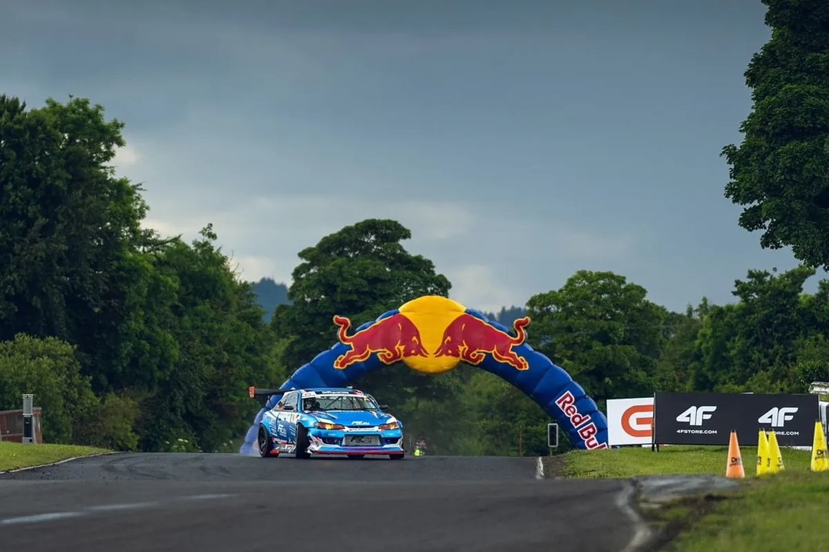 James Deane surprises and wins the Drift Masters Ireland playing at home
