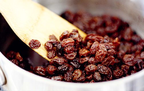 Drink raisin water in the morning to cleanse the liver in just 2 days
