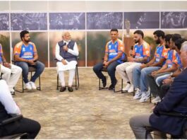 If you haven't seen this video of Team India with PM Narendra Modi then what have you seen, this style was seen for the first time
