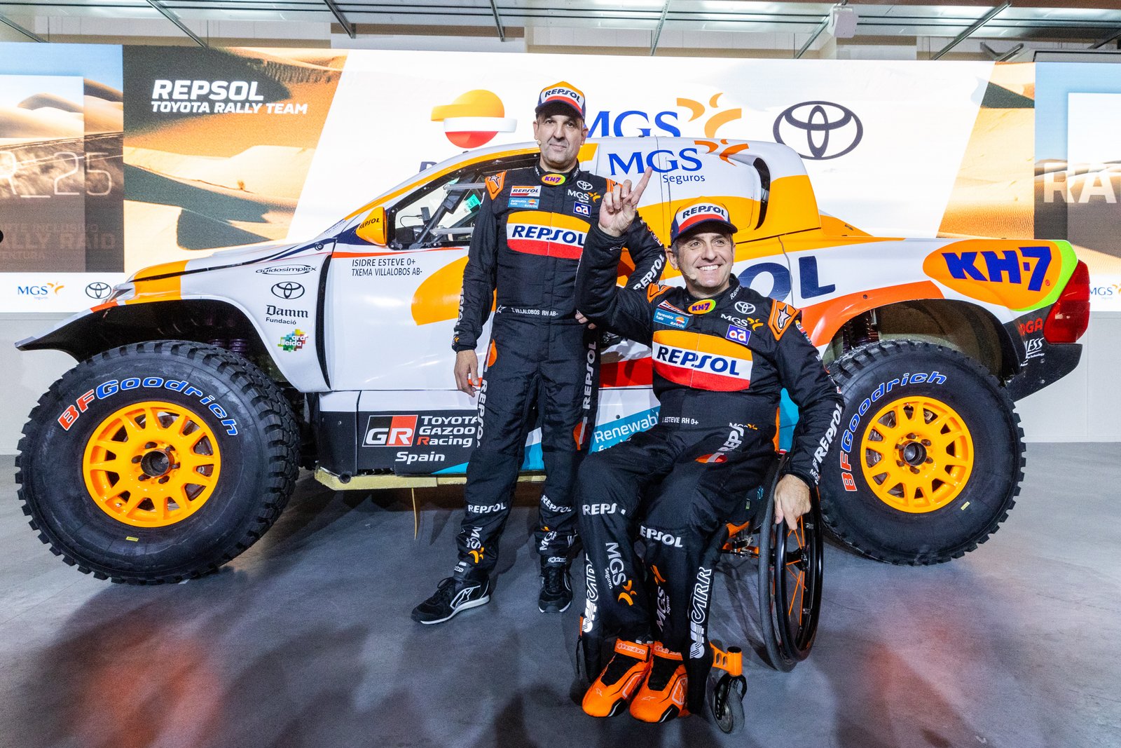 Isidre Esteve and Txema Villalobos, at the presentation of the Repsol Toyota Rally Team 2025.