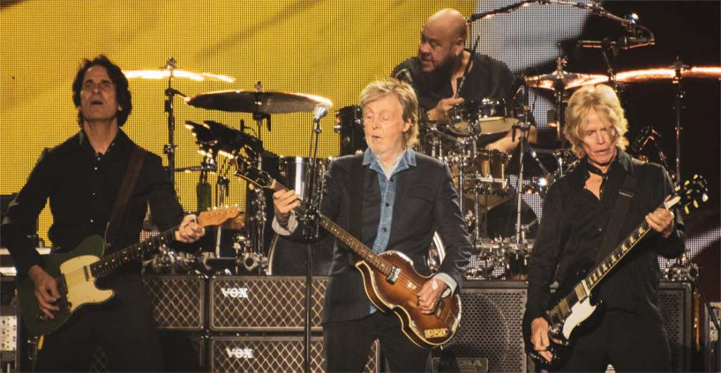 paul-mccartney-stadium-gnp-insurance-review-concert