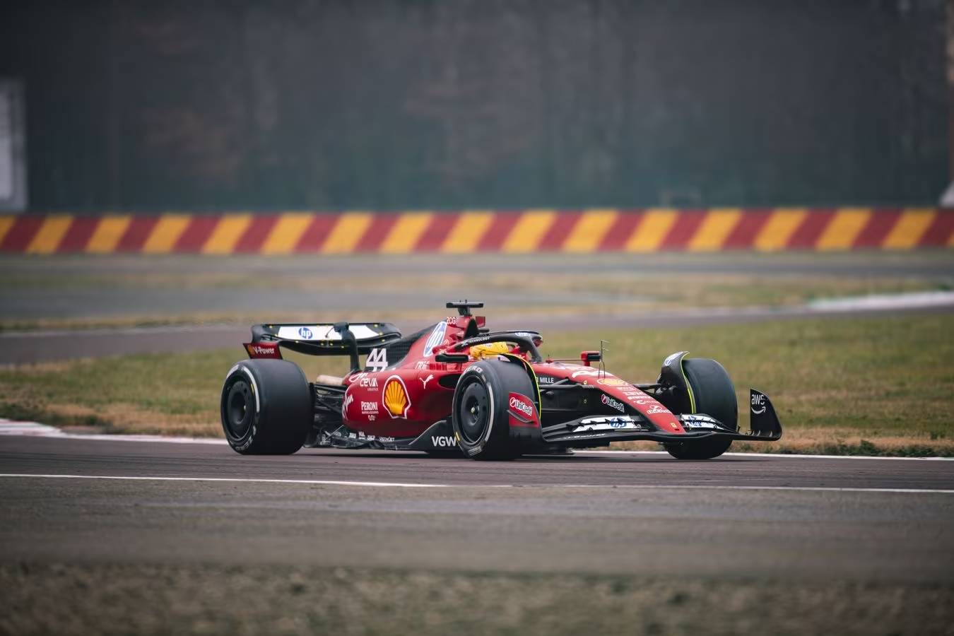 Hamilton, in Fiorano.