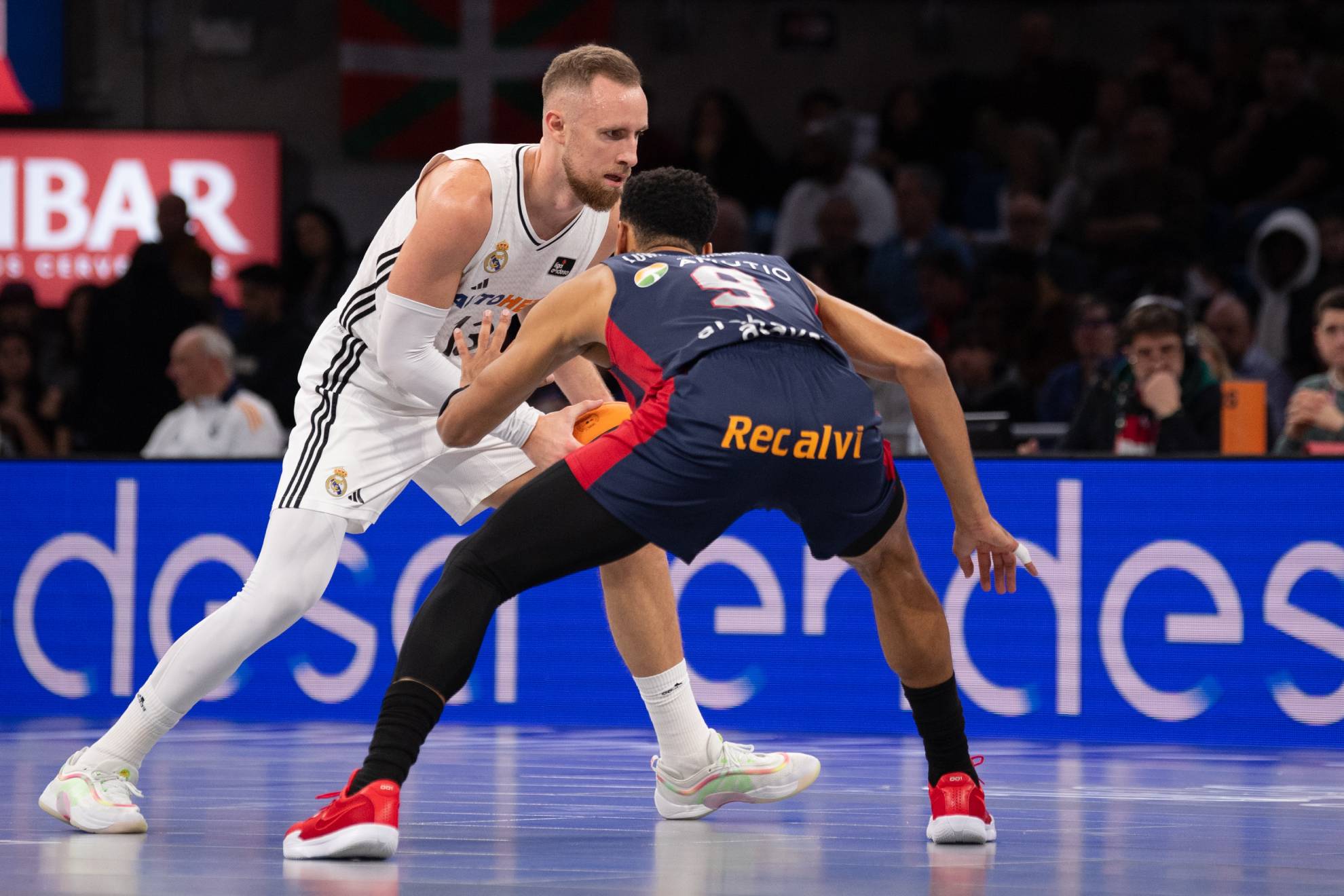 Musa's Mysterious Revival: What's Behind the Sudden Magic Recovery Dzanan Musa, harassed by Thimote Luwawu-Cabarrot's defense.