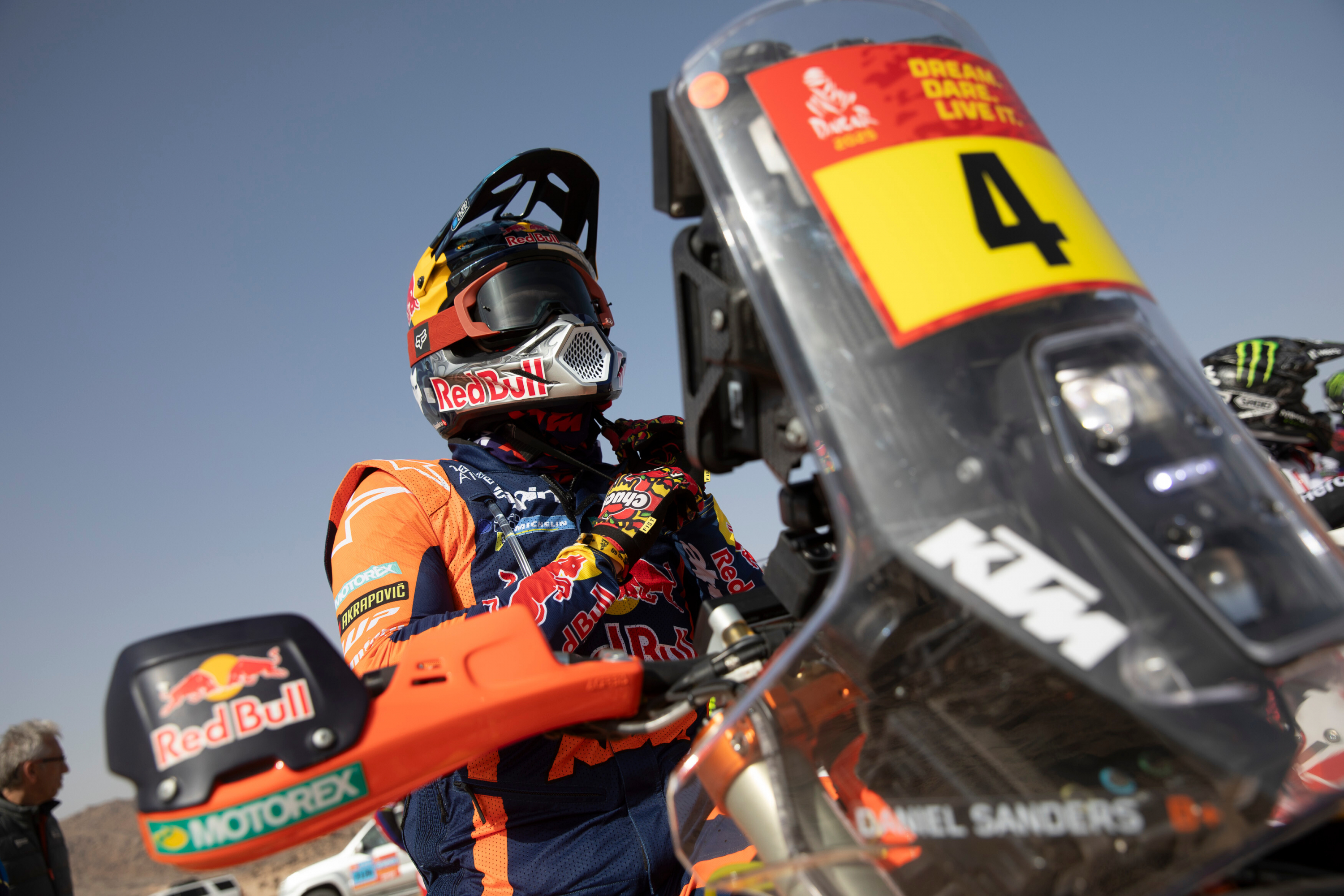 Sanders Issues Stern Warning to Schareina Amid Heated Rivalry The Australian is KTM's stronghold in this Dakar.