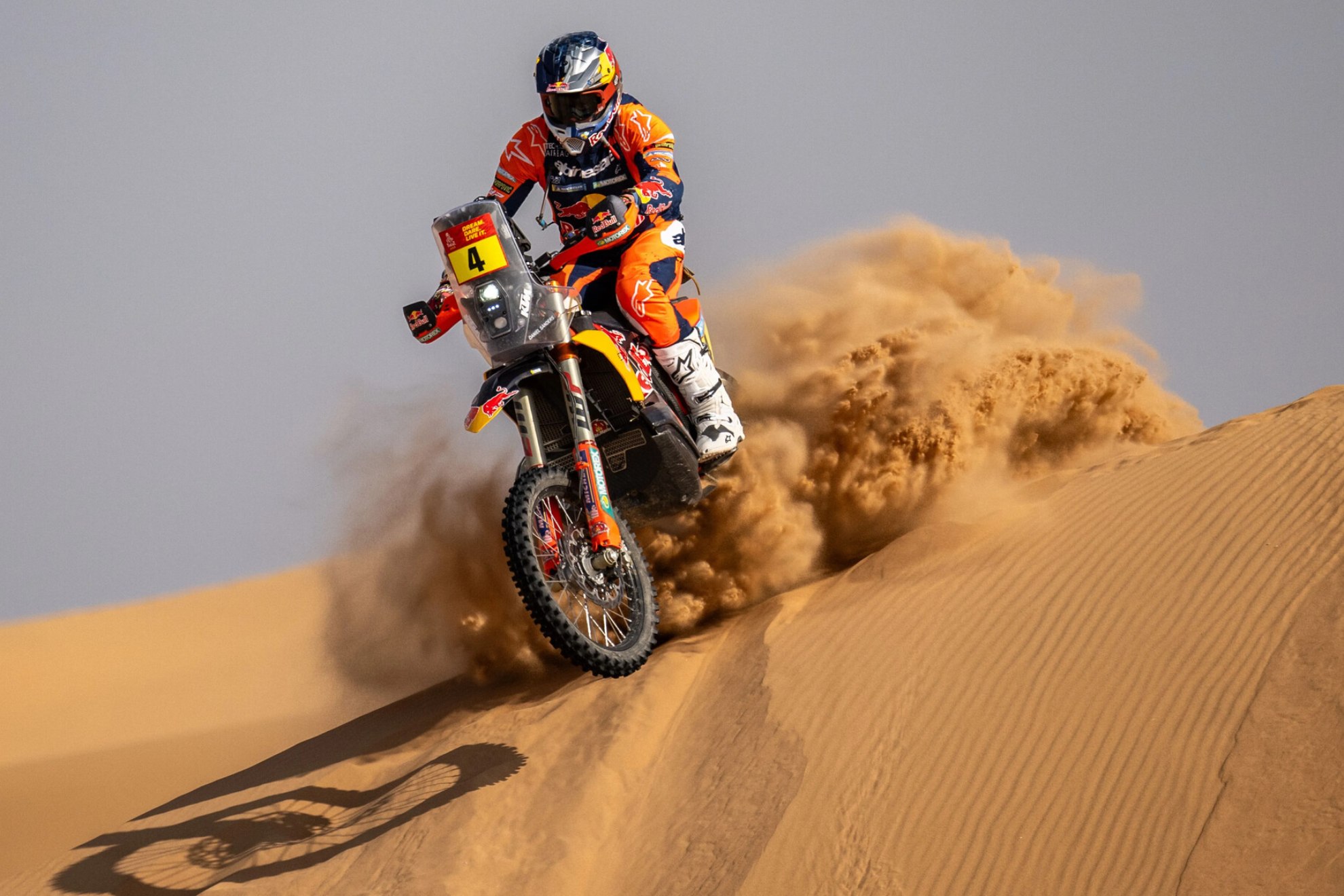 Sanders did not give up too much time today, despite being at a disadvantage with the Spaniard