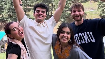 Pahalgam Terror Attack: Anurag Kashyap and Imtiaz Ali's daughters react to the incident Alia Kashyap and Ida Ali on vacation in Kashmir