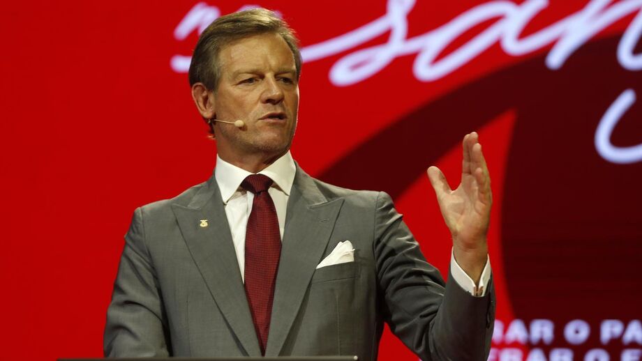 Businessman demands more from the Board in defense of the Reds