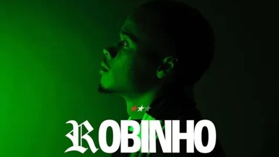 Robinho joins Estrela da Amadora