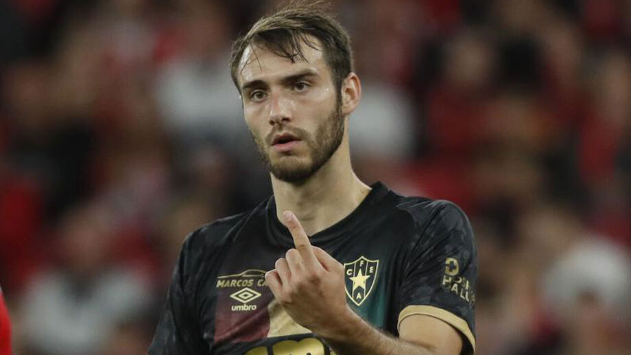 Ferro completes Estoril transfer, joins pre-season camp. Ferro