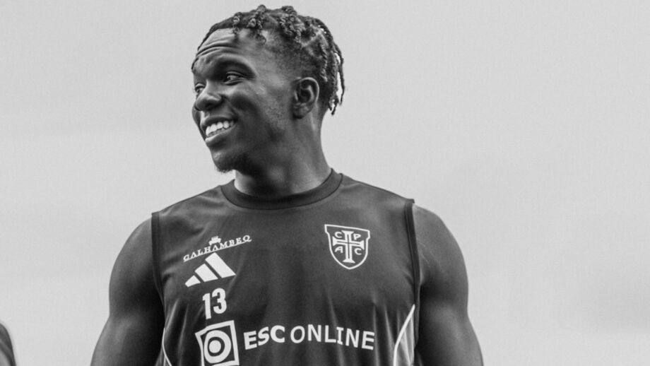 Kelian Nsona durante um treino do Casa Pia 