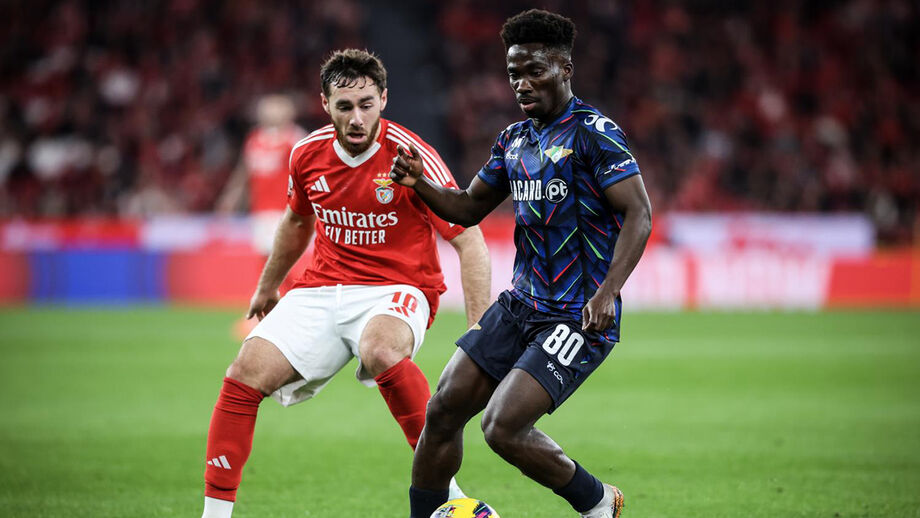 Lawrence Ofori may leave Moreirense, who seeks financial gain with the midfielder.