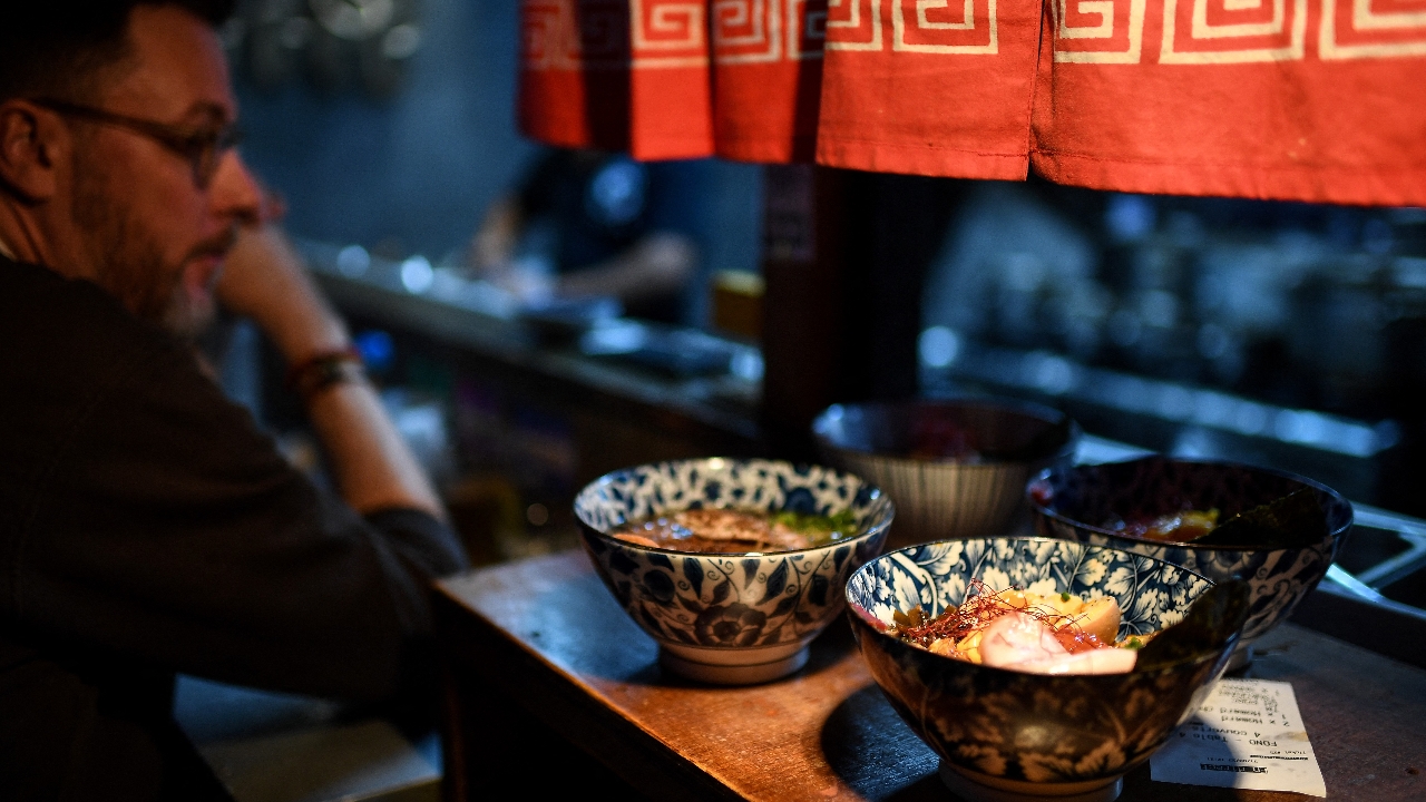 แรงงานพม่า ฟ้องร้านราเมนดังของญี่ปุ่น หลังโดนหักเงินจนเหลือศูนย์เยน