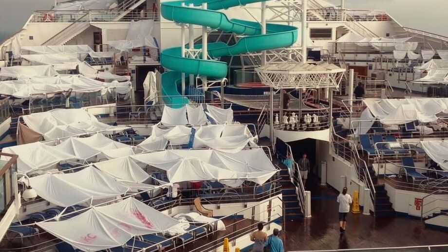 Available since late June, "This Cruise Already Smells Bad" is one of the most-watched chapters of the documentary series "Total Disaster."