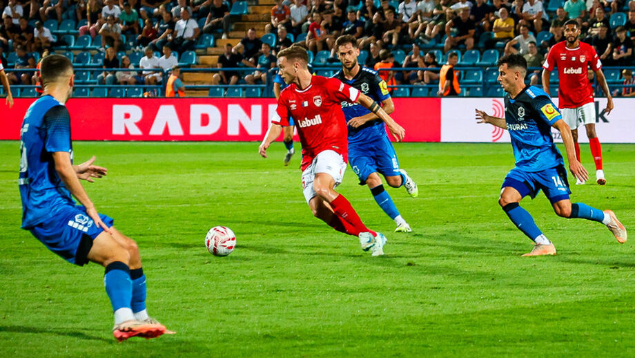 Serginho, Wendel Target Santa Clara Starts in Conference League Decider vs Varazdin Serginho in action in the first leg match against Varazdin