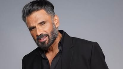 Suniel Shetty expresses anger at mimicry artist.