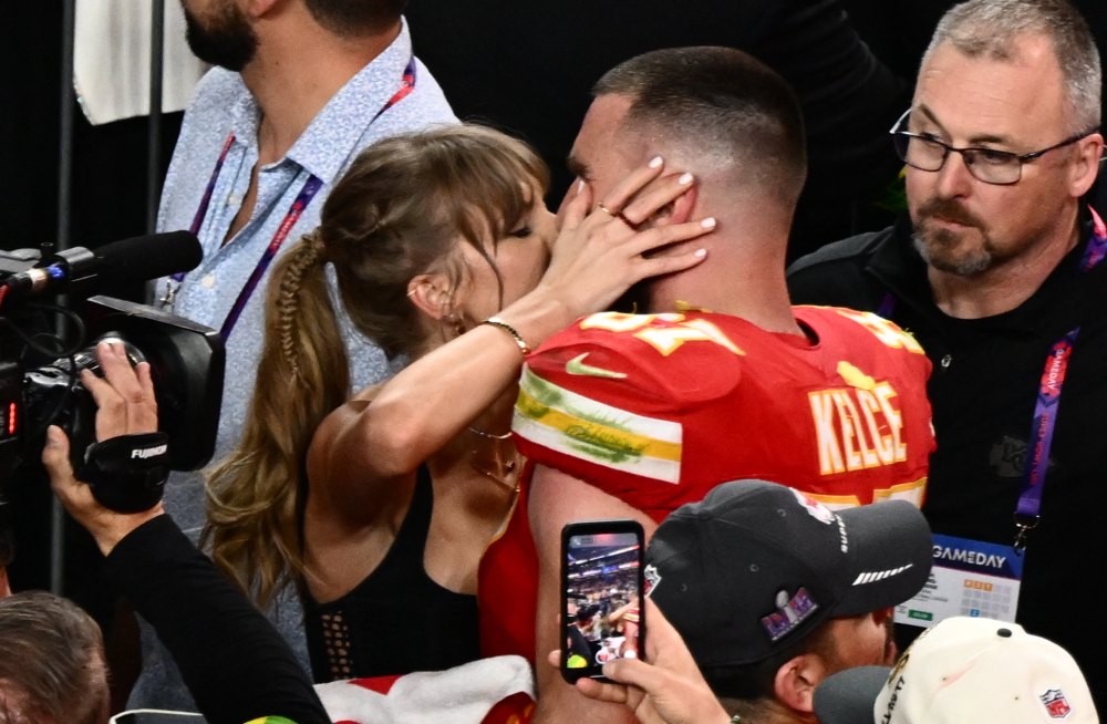 Taylor Swift, Travis Kelce: Full Relationship Timeline to 2025 Engagement Travis Kelce and Taylor Swift Share Sweet Kiss After Chiefs Win Super Bowl