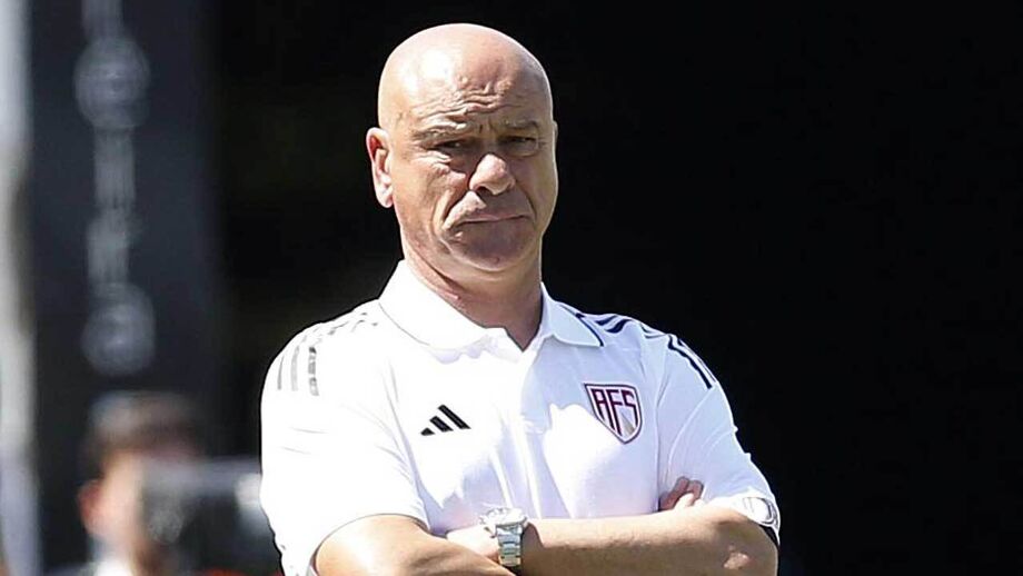 AVS SAD Dominates Aparecida 4-0 in Final Pre-Season Friendly José Mota