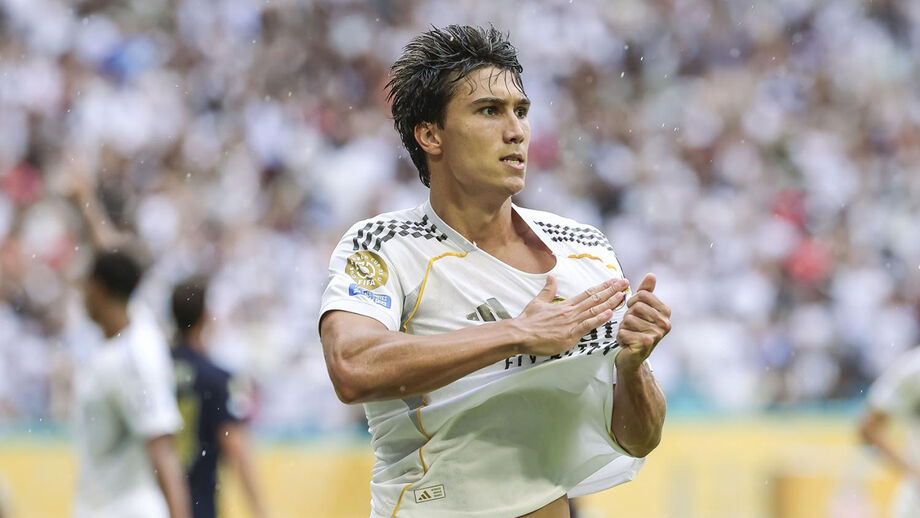 Gonzalo García Renews Real Madrid Contract to 2030, Promoted to First Team Gonzalo García renews with Real Madrid until 2030 and joins the first team