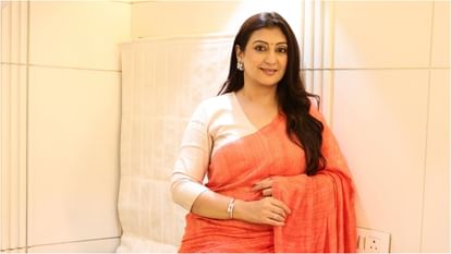 Juhi Parmar: 'I am embarking on a journey where', Juhi Parmar expressed happiness about her new show 'Kahani Har Ghar Ki' Juhi Parmar talks About her upcoming Show Kahani Har Ghar Ki says I am beyond grateful to be a part of This