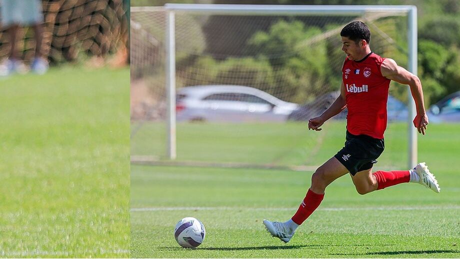 Miguel Pires Battles for Santa Clara First Team Spot Miguel Pires aims to impress Vasco Matos at Santa Clara