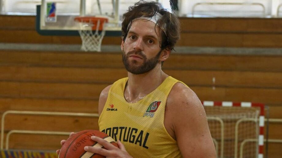 Miguel Queiroz: Portugal's Eurobasket 2025 Goal is Group Stage Progression Miguel Queiroz, captain of the national team