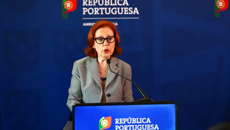 Minister Maria da Graça Carvalho explains E-Lar