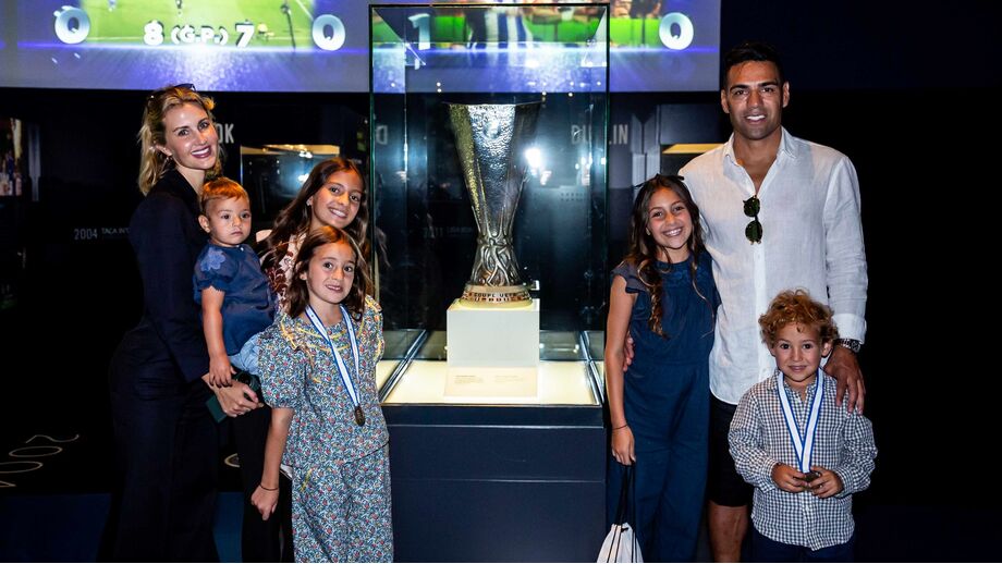 Radamel Falcao Proudly Revisits FC Porto Museum, Reflects on Era. Radamel Falcao with his family at the FC Porto Museum