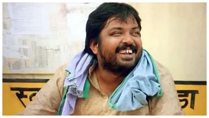 Faisal Malik: Dreamed, Lost... and then stood up again, 22 years of hard work made Faisal Malik 'Prahlad Cha' Faisal Malik Birthday: Web Series Panchayat Fame Prahlad Cha career Movies and Life Story