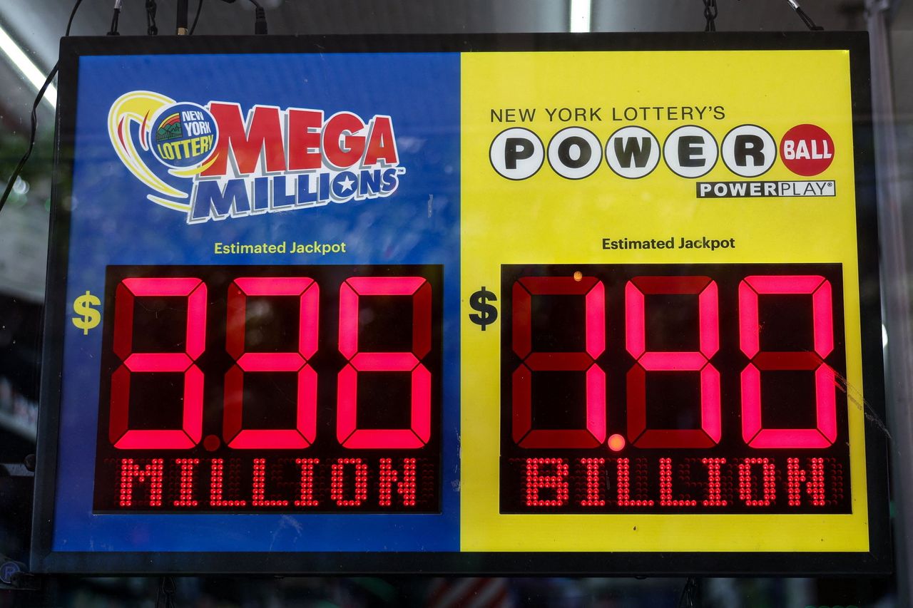1756951226 547 Americans Flock for 14 Billion Powerball Jackpot Drawing Tonight