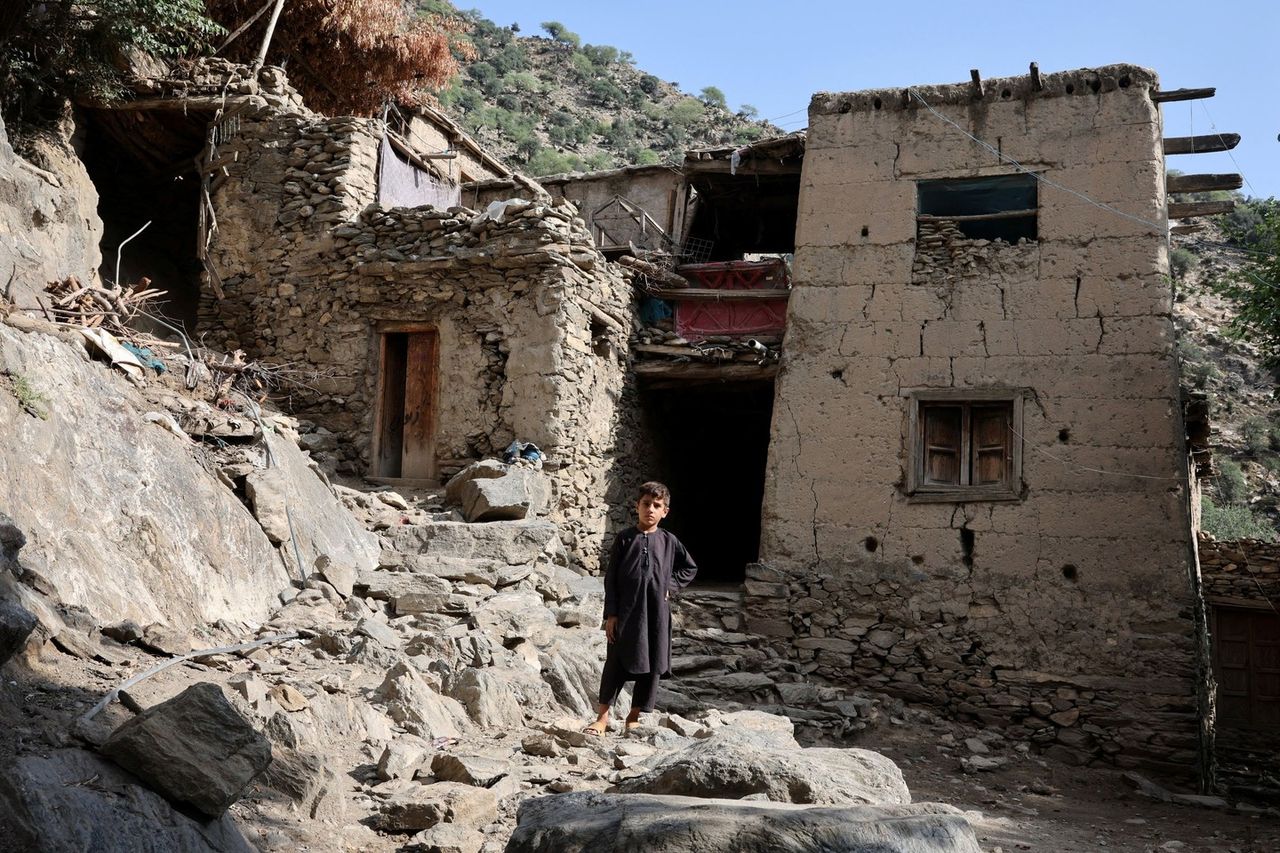 1757039801 763 Afghanistans Third Quake in Six Days Over 2200 Dead Rescue