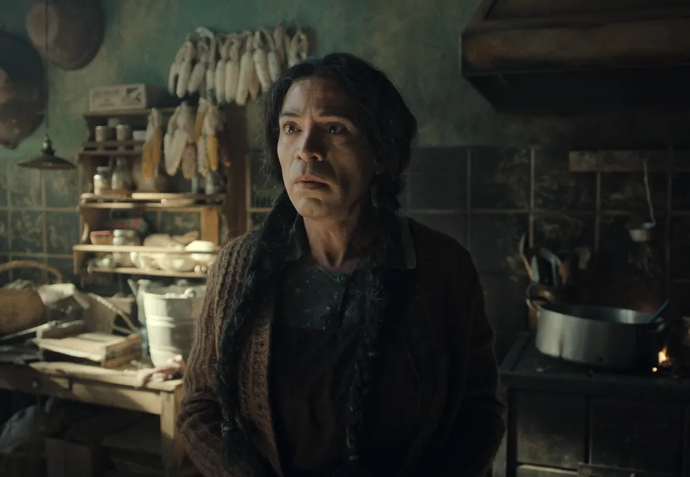 Netflix's Las Muertas: La Calavera Propels Mauricio Isaac to Global Stardom Mauricio Isaac as La Calavera in the Netflix series Las Muertas