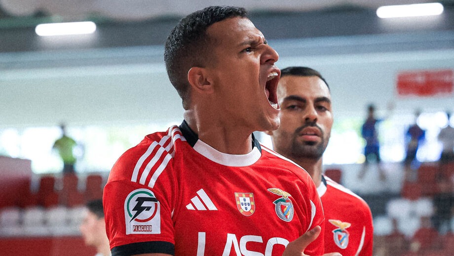 Benfica beats Rio Ave at Luz in a game where goals only appeared in the 2nd half