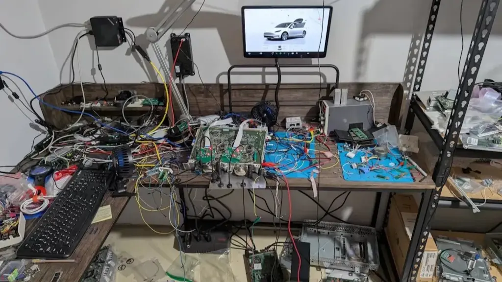 Hacker Reveals Tesla Autopilot Fatal Crash Data 243M Liability Judgment.webp