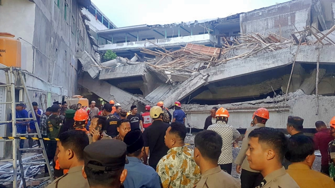Indonesia speeds up rescue after school building collapses; 3 students dead, over 100 injured