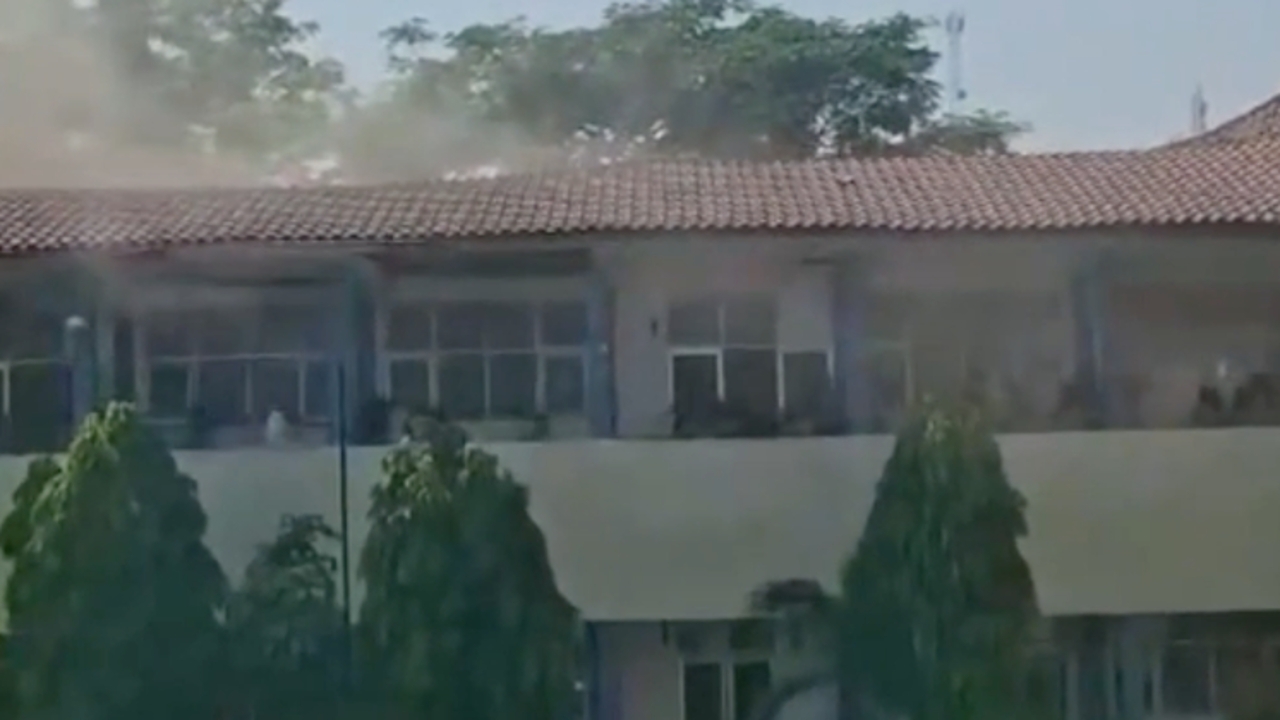 Indonesian school roof collapse