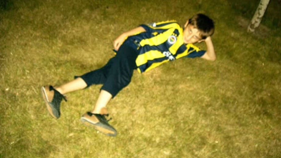 Kerem Aktürkoğlu Joins Fenerbahçe, Deletes Rival Galatasaray Posts, Shares Childhood Fan Pic Aktürkoglu shares childhood photo in Fenerbahçe jersey