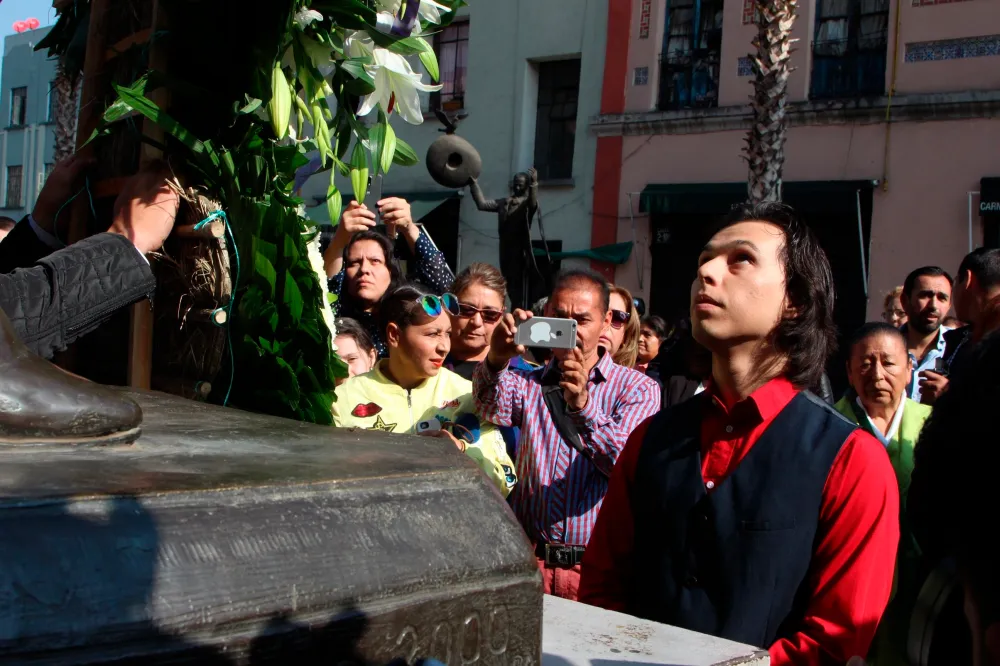 Juan Gabriel's Six Children: Their Roles, Lives, and Legacy Joao Aguilera.