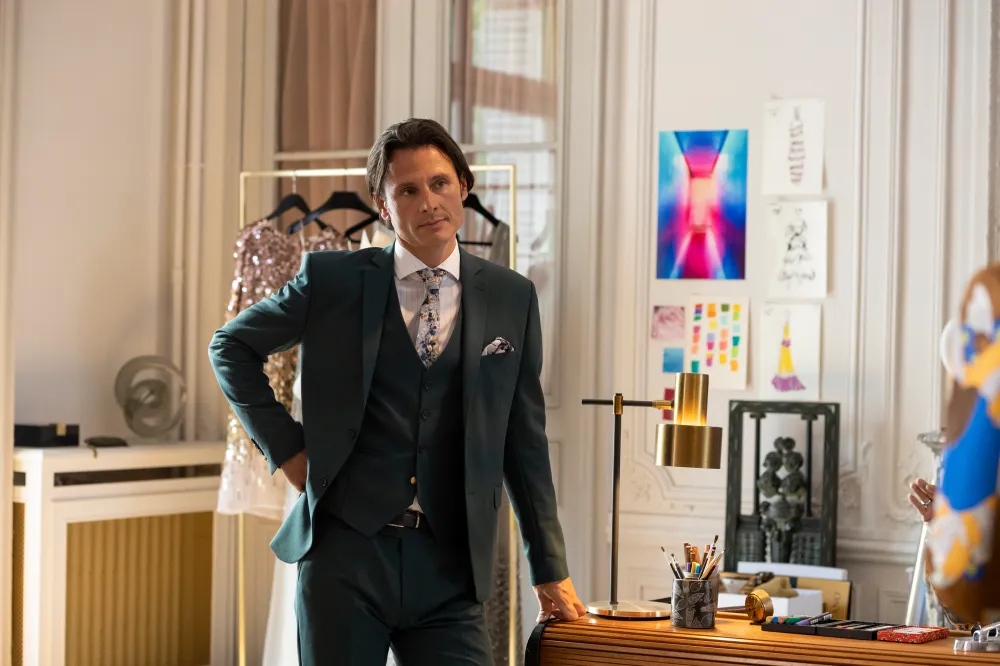 Multiple Stars Exit Netflix's Emily in Paris Over Seasons Emily in Paris