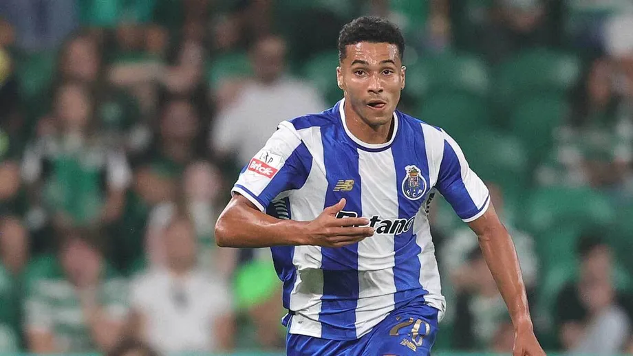 Alberto Costa's Special FC Porto Birthday Return: Assist, Fan Cheers Alberto Costa in action with the FC Porto jersey