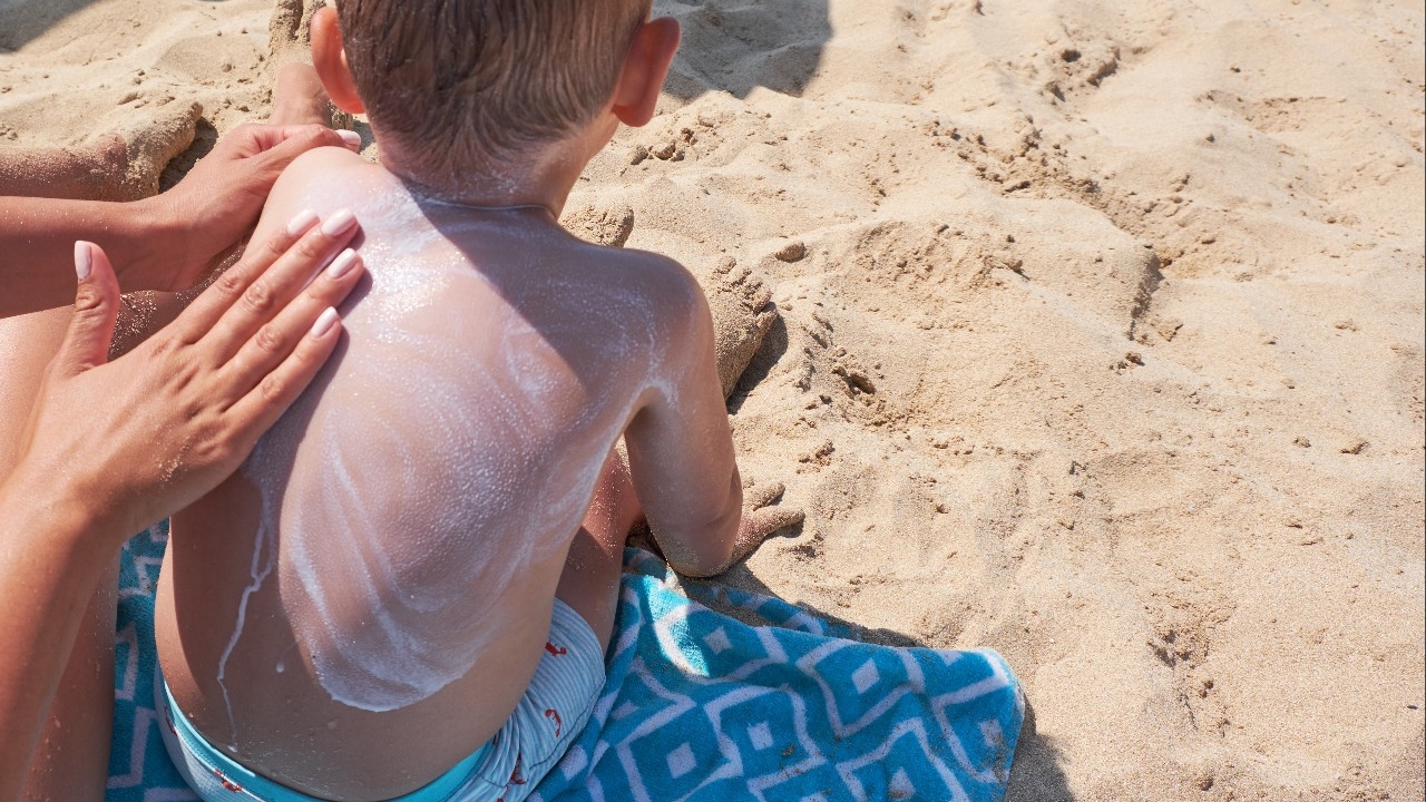 Australia Recalls 18 Sunscreens: TGA Finds Misleading SPF, Lab Testing Under Scrutiny เรื่องอื้อฉาวครีมกันแดดยังไม่จบ ออสเตรเลียสั่งระงับ-เรียกคืนเพิ่มอีก หลังพบหลายยี่ห้อไม่ปลอดภัย