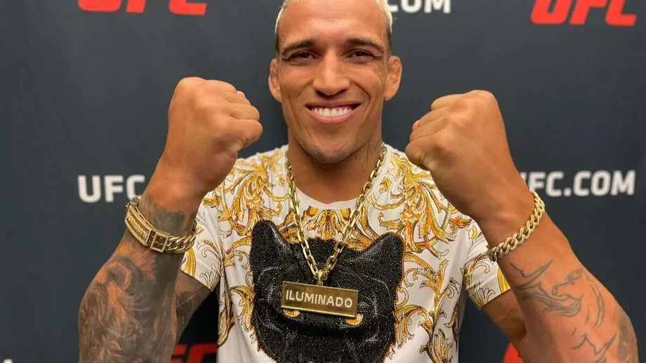Charles Oliveira Challenges Conor McGregor to White House Fight Charles do Bronx challenges McGregor to a fight at the White House