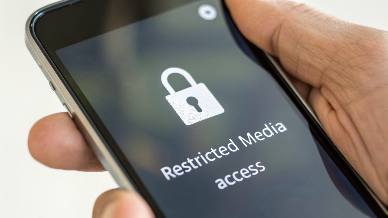 เดนมาร์กเตรียม “แบนโซเชียลมีเดีย” สำหรับเด็กอายุต่ำกว่า 15 ปี ตามอย่างออสเตรเลีย