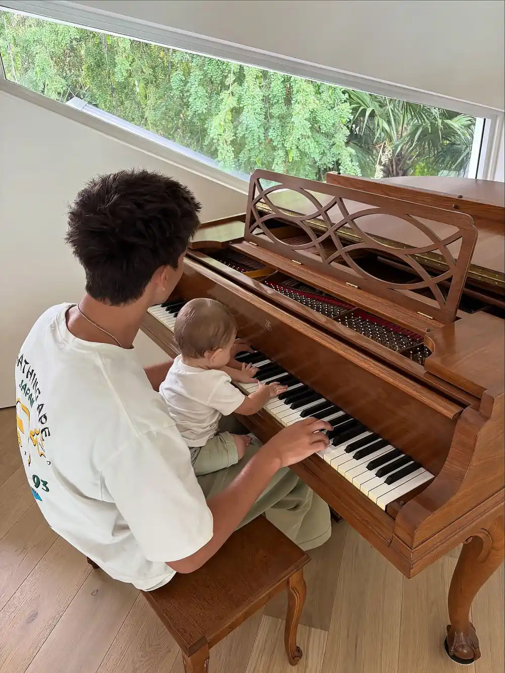 Rare photos of Gisele Bündchen's son