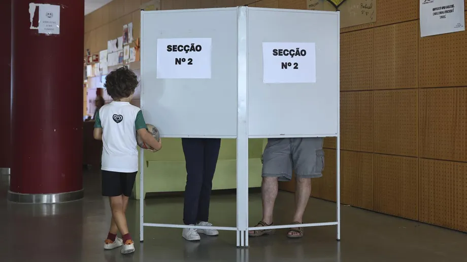 Municipal Election Abstention Nears Record High, Projected 43-48.3% Projections foresee abstention between 43% and 48.3%