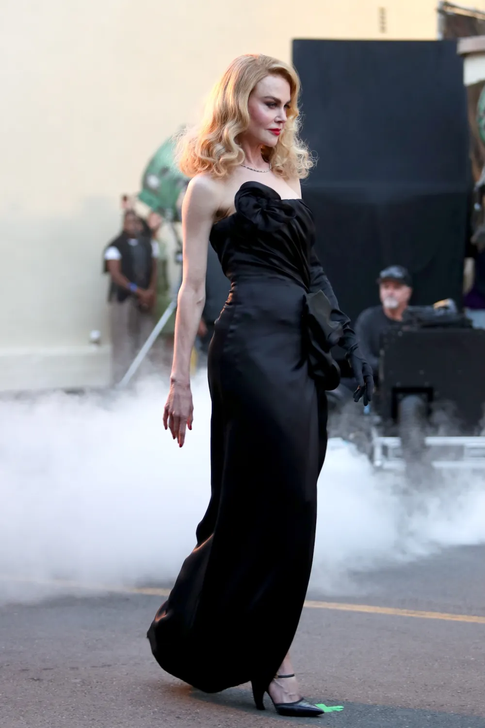 Nicole Kidman oozes Old Hollywood glamour on the runway amid her split from Keith Urban