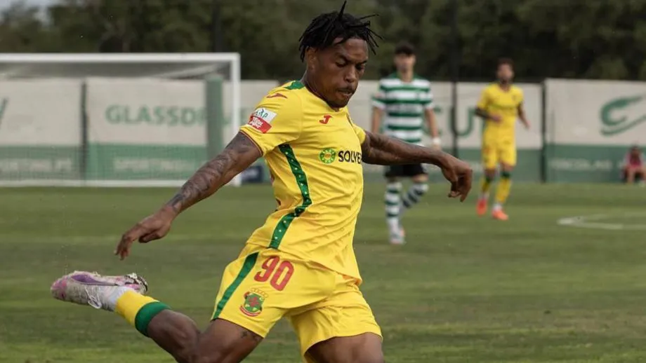 Ronaldo Lumungo in service of Paços de Ferreira