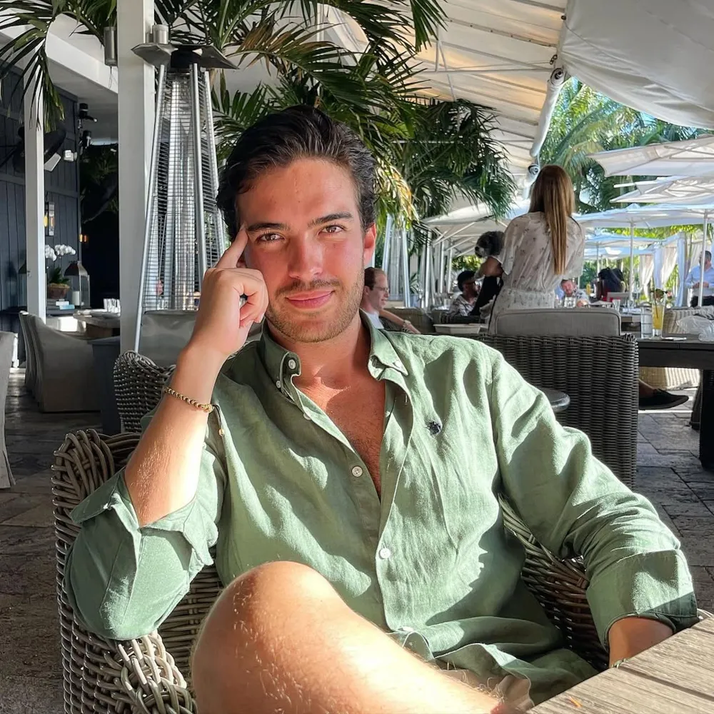 Miss Chile Inna Moll Engaged to Mexican Luxury Yacht Magnate Charlie Frettlohr Charlie Frettlohr