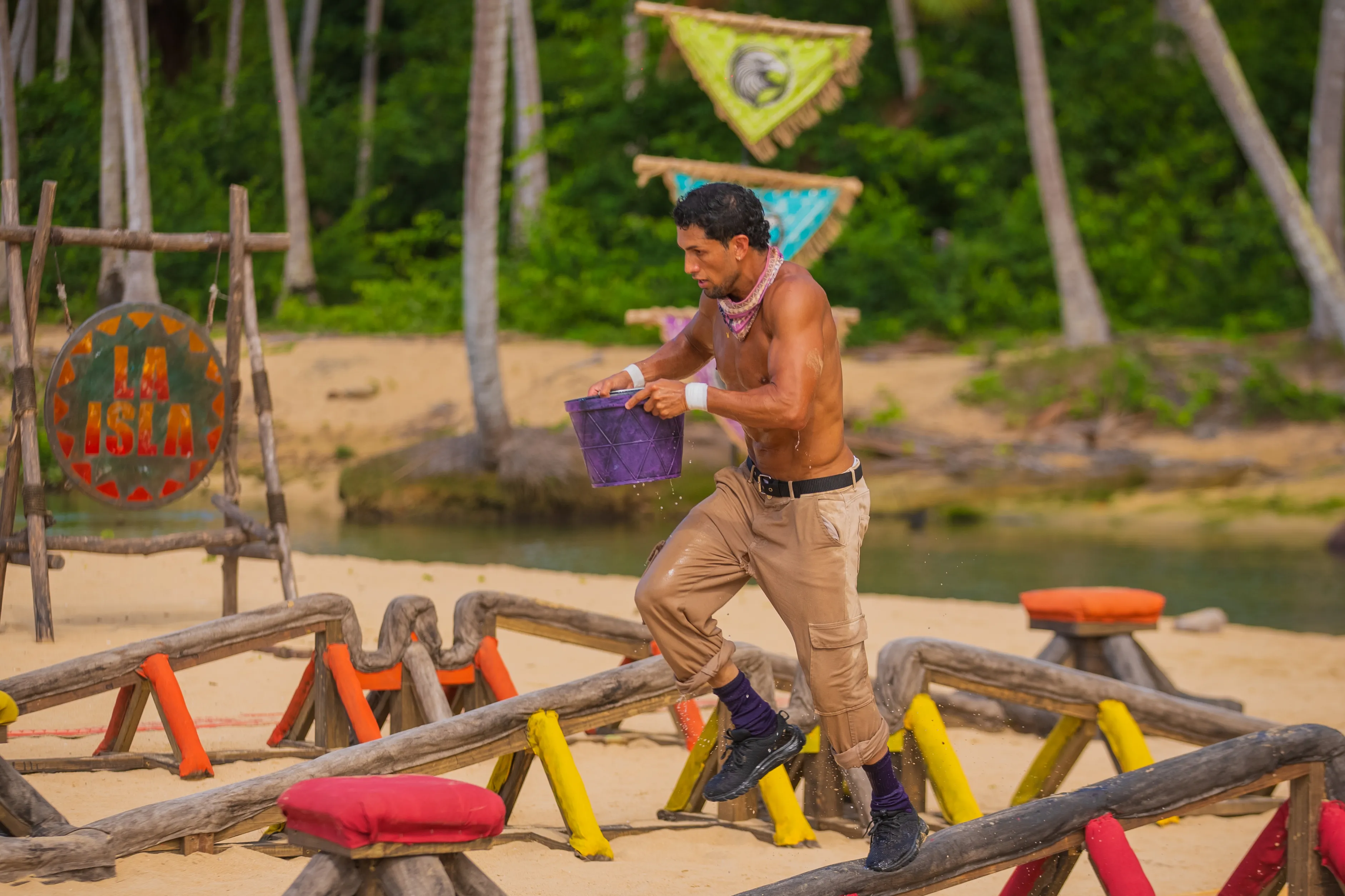 Roberto Alejandro Eliminated: La Isla's Final 9 Eye $200,000 Prize Roberto Alejandro on ‘La Isla: Desafío Extremo’.